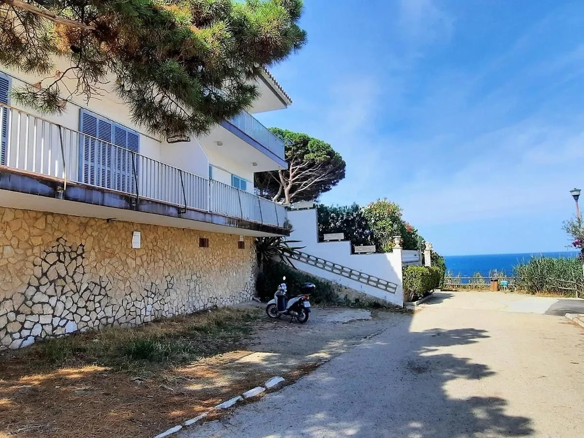 Apartamento Cerca De La Playa Con Parking Y Admite Mascotas En Llanca - Es-170-4 Spain